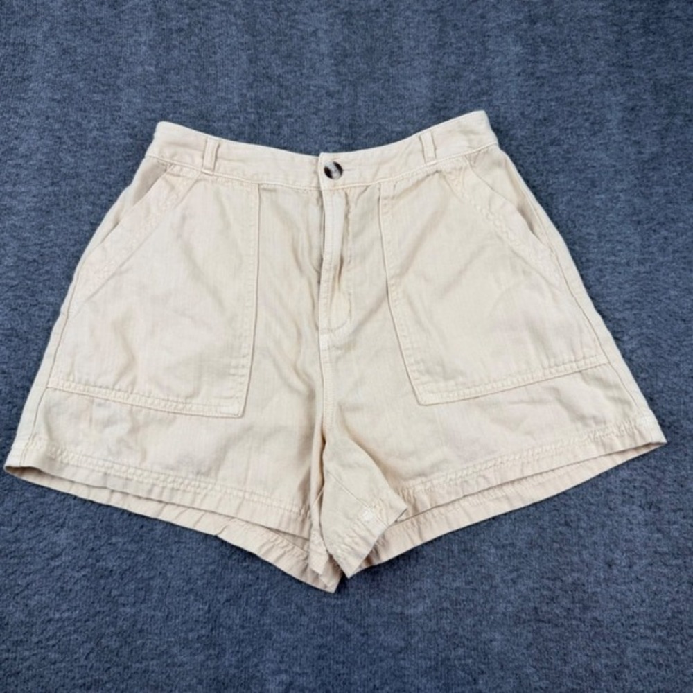 Universal Thread Utility Shorts Women Size 4 Beige Cotton High Rise Patch Pocket